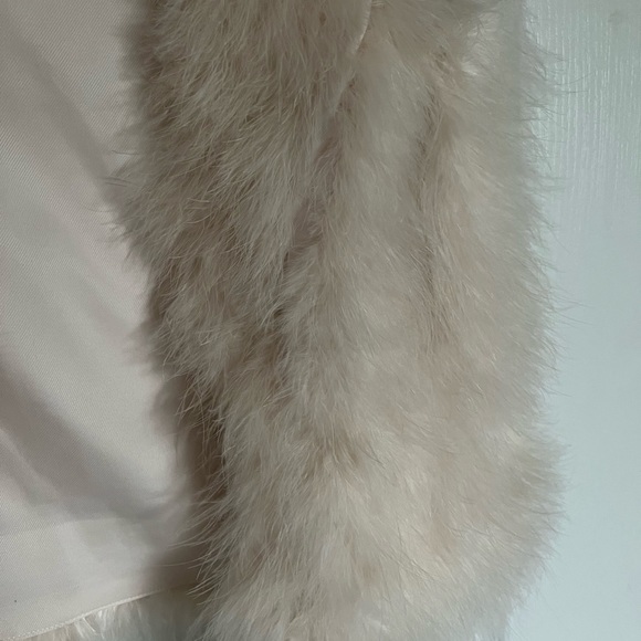 SOLD Soft pink %100 feather vest - Picture 9 of 16